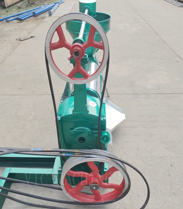 200 model diesel engine oil press (with motor) – AGRIC TECH SHOP